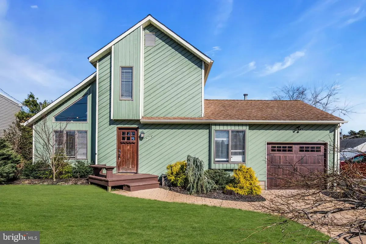 779 Dunedin St, Toms River, NJ 08753 - #1