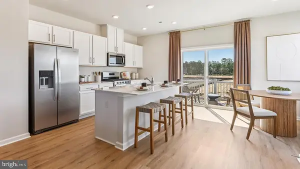 34 Forest Park Dr, WARETOWN, NJ 08758