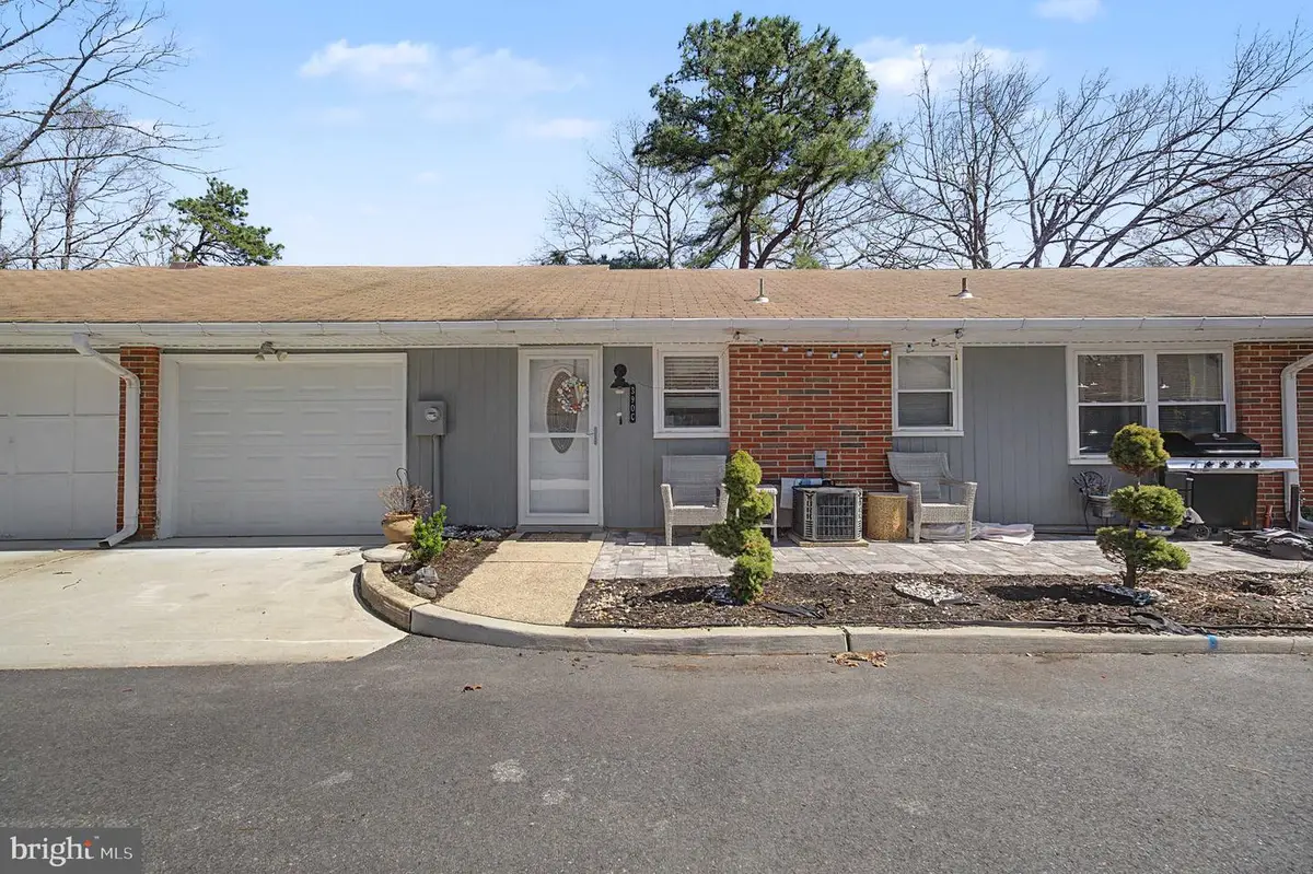 390-c Picardy Ct, Lakewood, NJ 08701 - #1