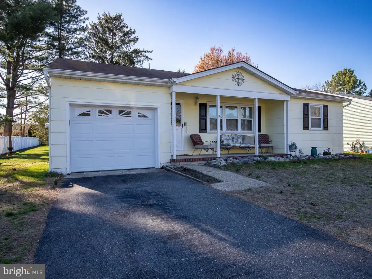 134 Georgetown Rd, Toms River, NJ 08757 - #1