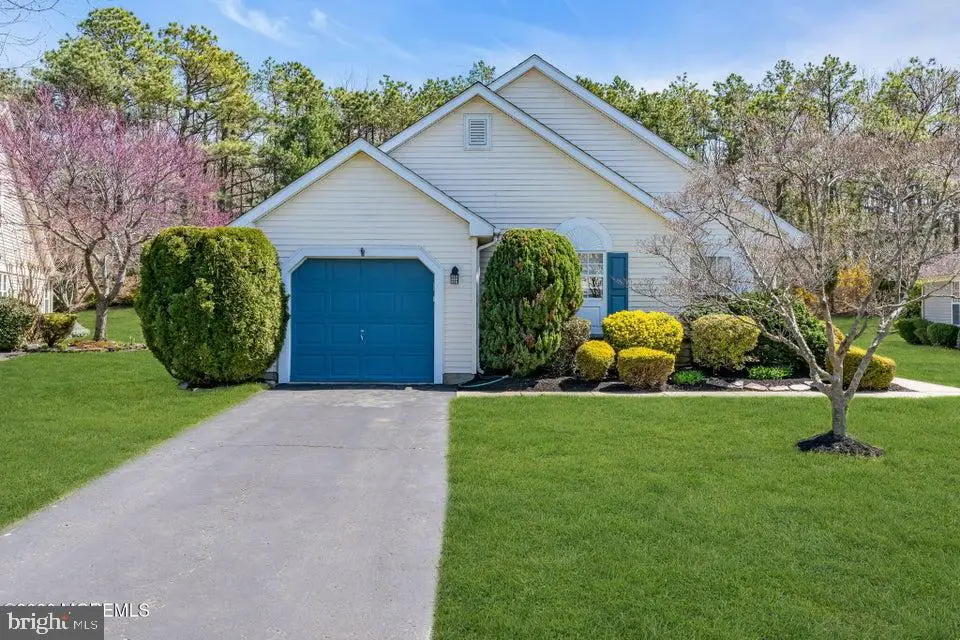2621 Meadow Lake Dr, Toms River, NJ 08755 - #1
