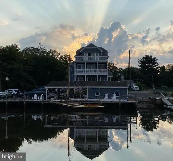 230 S Green St, TUCKERTON, NJ 08087