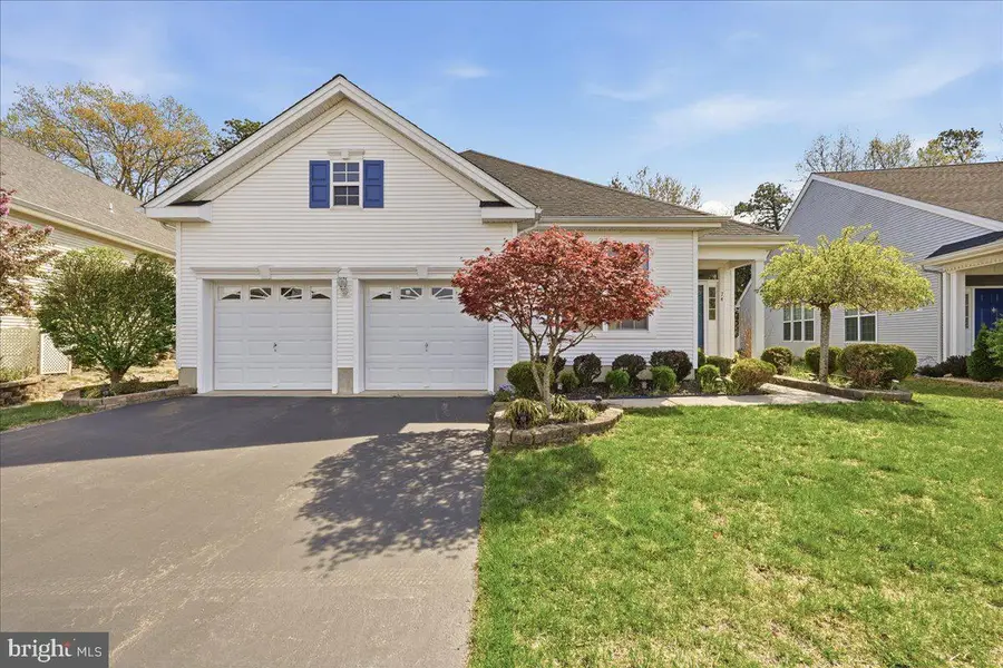 74 Pond View Cir, Barnegat, NJ 08005 - #2