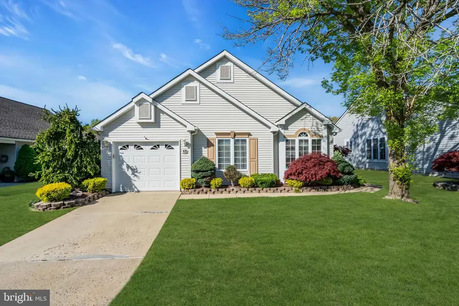18 Grosunor Ct, Jackson, NJ 08527 - #3