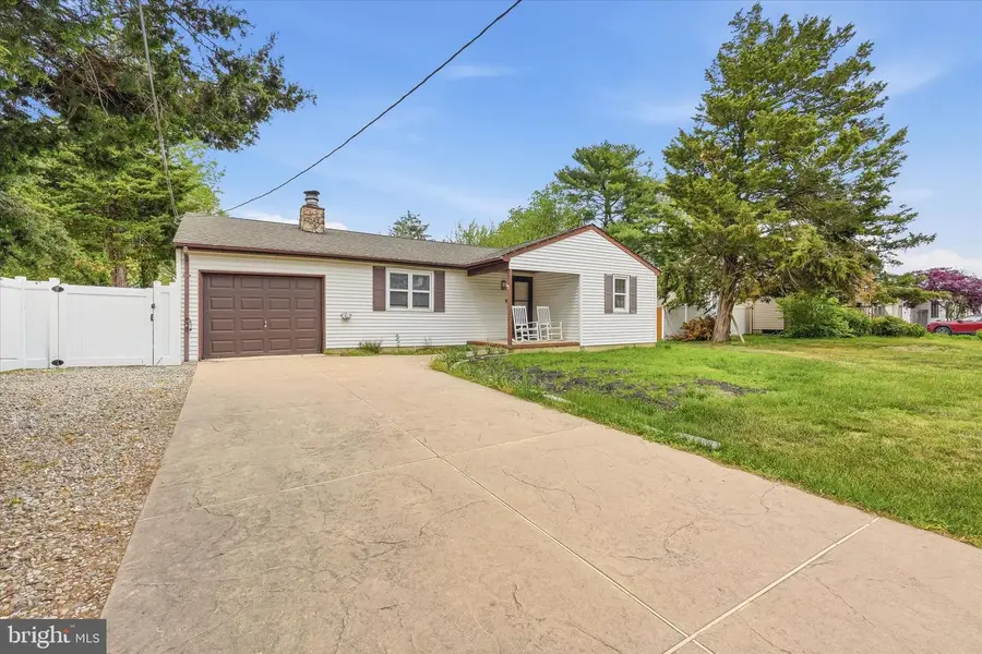 404 Cedar Dr, Lanoka Harbor, NJ 08734 - #2