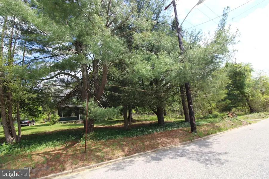 6 Evergreen Dr, Jackson, NJ 08527 - #3