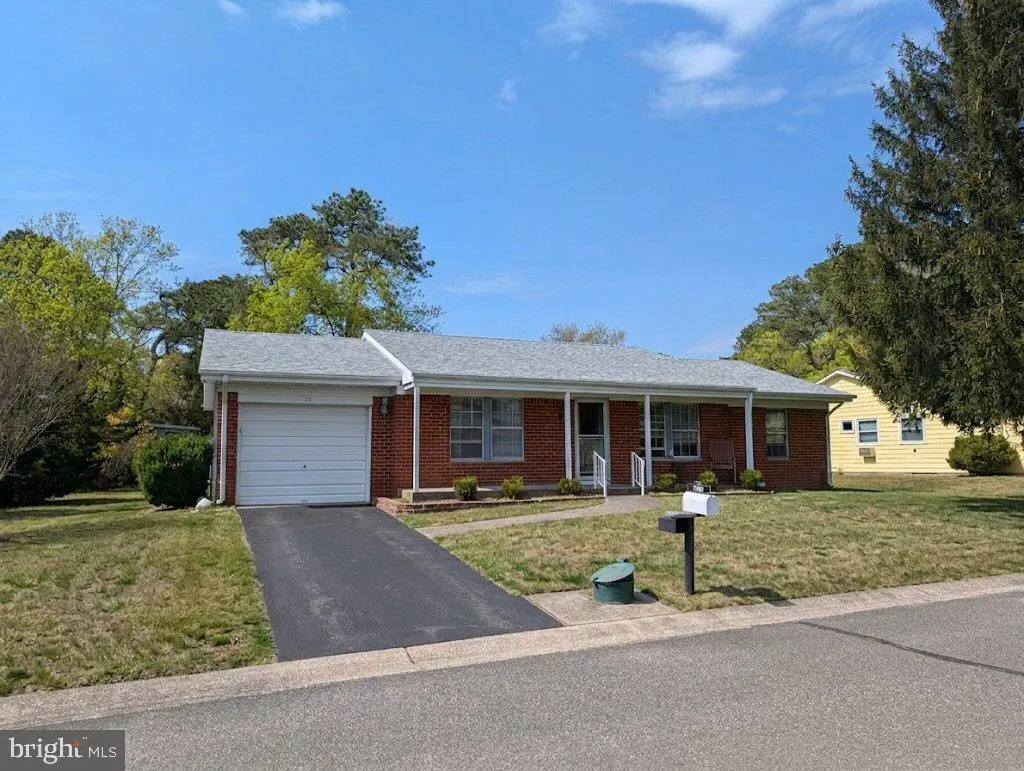 29 Moccasin Dr, Manchester, NJ 08759 - #1
