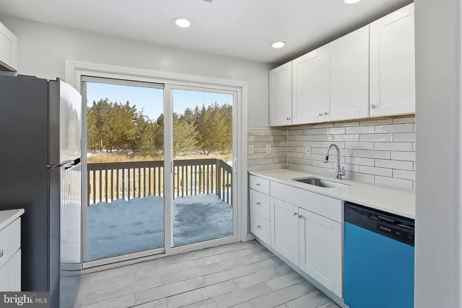 16 Surfside Blvd, Little Egg Harbor, NJ 08087 - #3