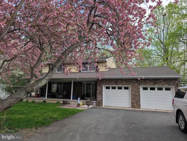 11 Bright Rd, NEW EGYPT, NJ 08533