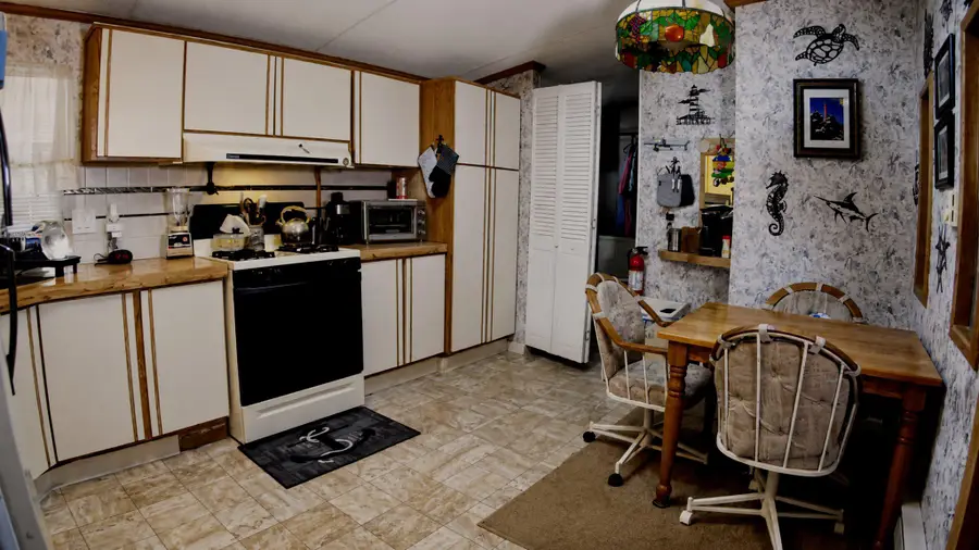 15 Oak Tree Ln, Manahawkin, NJ 08050 - #3