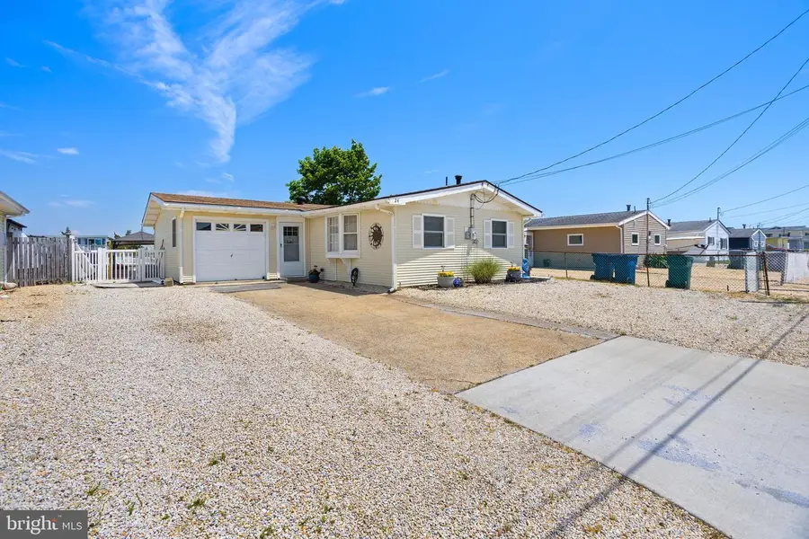 24 W Mohawk Dr, Tuckerton, NJ 08087 - #2