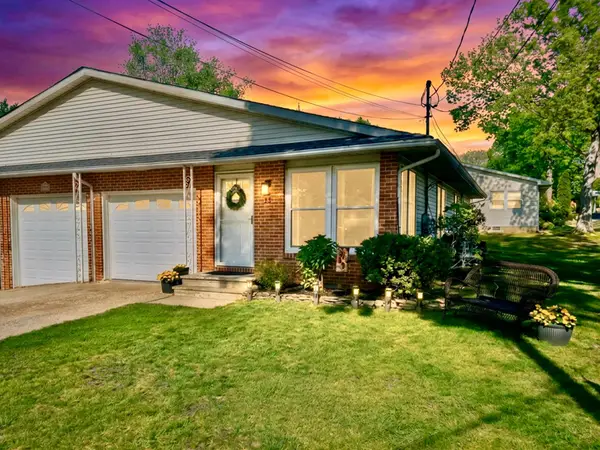 28 Dogwood, MANAHAWKIN, NJ 08050