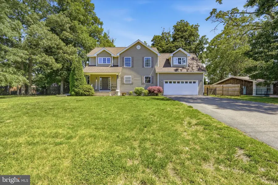 4 Greenbriar Dr, Tuckerton, NJ 08087 - #2
