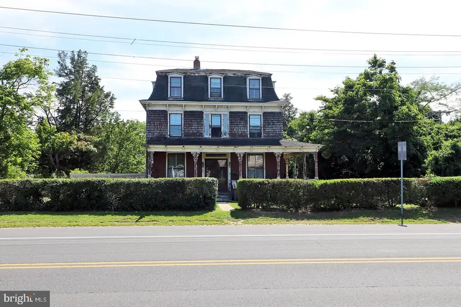 105 East Bay Avenue, Manahawkin, NJ 08050 - #2