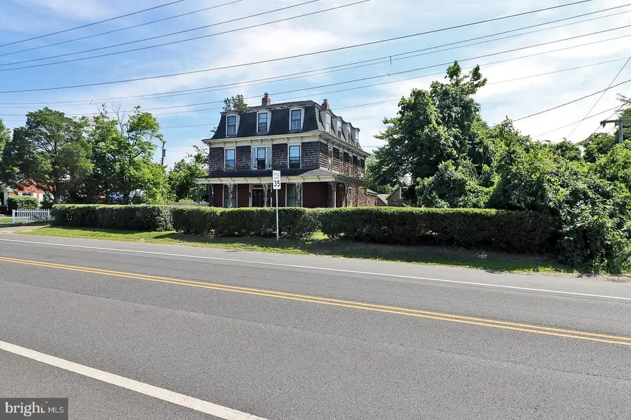 105 East Bay Avenue, Manahawkin, NJ 08050 - #3