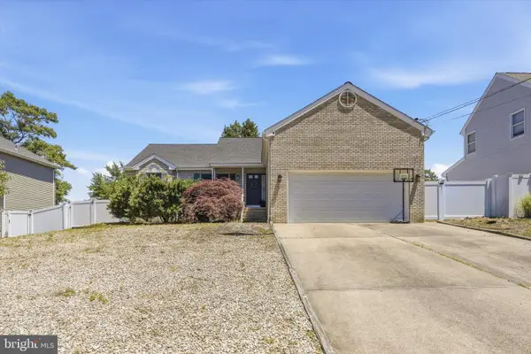 515 Coral Lane, MANAHAWKIN, NJ 08050