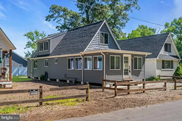 375 E Barnegat Ave, BAYVILLE, NJ 08721