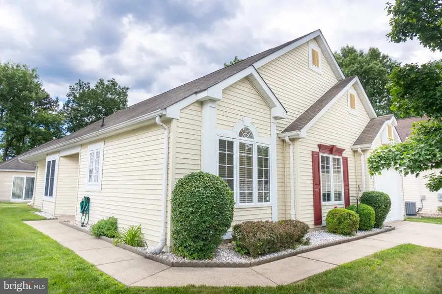 5 Stewart Ct, Jackson, NJ 08527 - #3