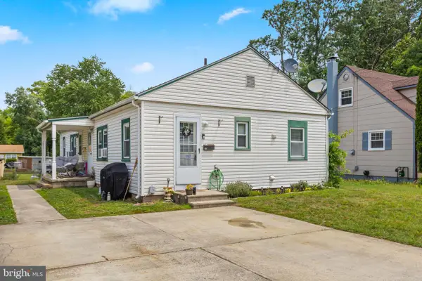 14 Story St, NEW EGYPT, NJ 08533