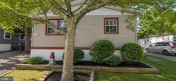 114 Chestnut Drive, BARNEGAT, NJ 08005