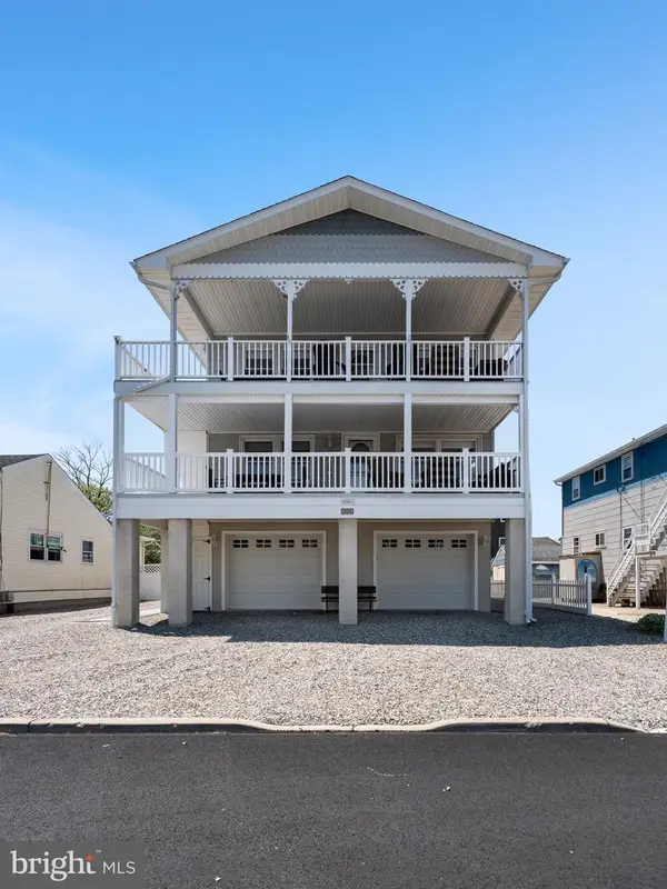 326 S 2nd St, SURF CITY, NJ 08008