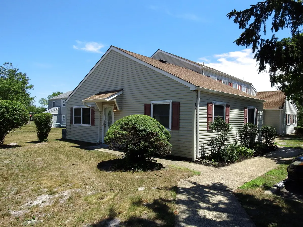 16 Chesapeake Ct, Barnegat, NJ 08005 - #1