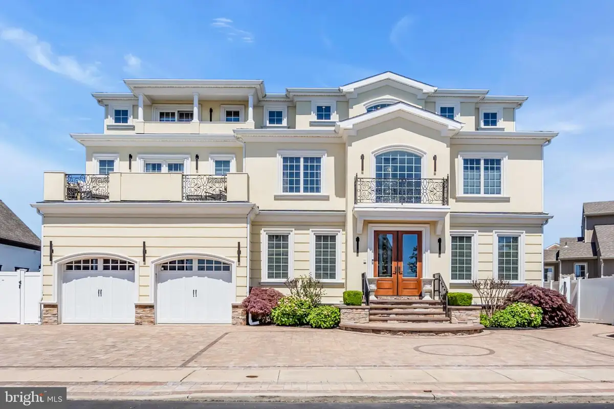 32 Freeman Ct, Toms River, NJ 08753 - #1