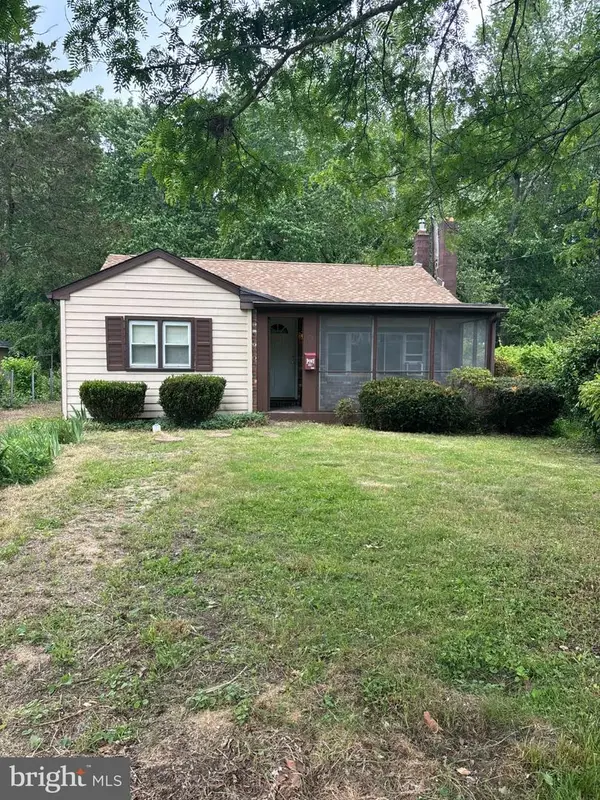 15 Cedar St, NEW EGYPT, NJ 08533