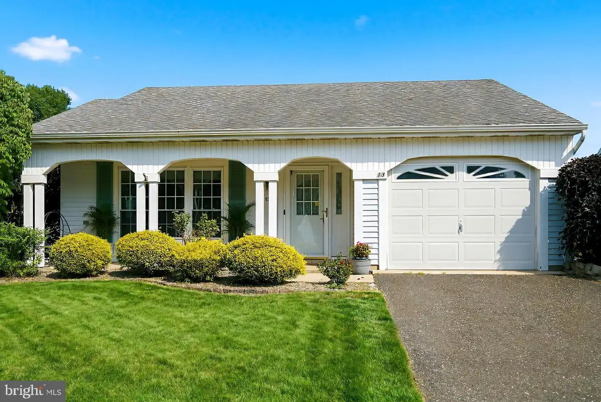 13 Appleby Pl, Manchester, NJ 08759 - #1