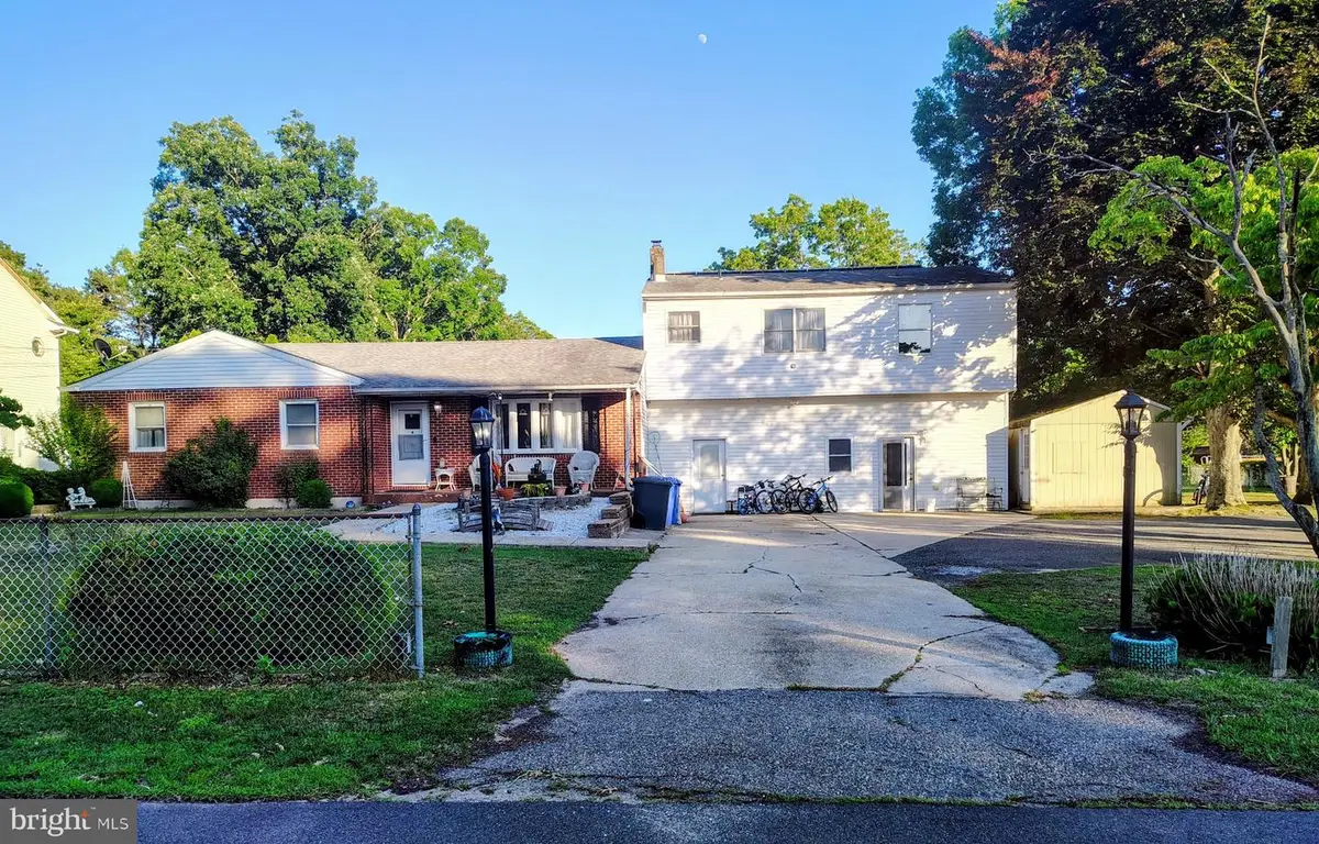 93 Outboard Ave, Manahawkin, NJ 08050 - #1