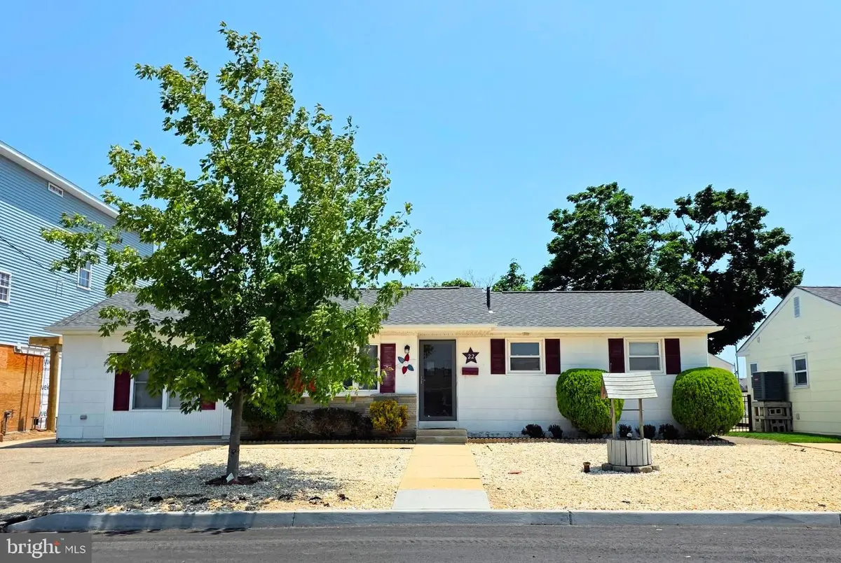 22 N Forecastle Dr, Tuckerton, NJ 08087 - #1