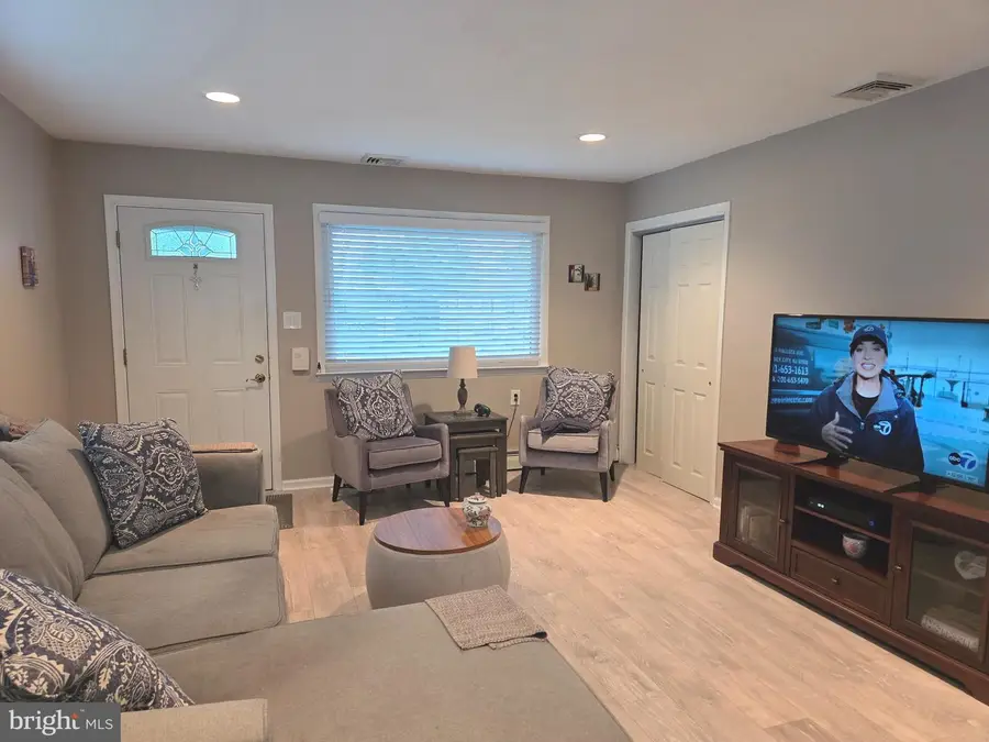 9 Bolans Ct, Toms River, NJ 08757 - #2