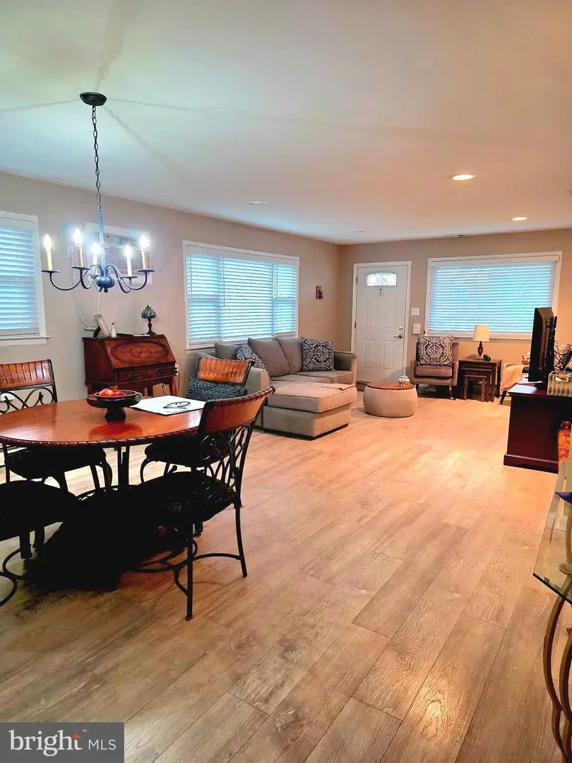 9 Bolans Ct, Toms River, NJ 08757 - #3