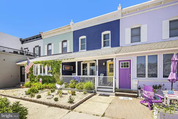 210 S Bay Ave, BEACH HAVEN, NJ 08008