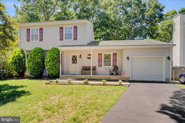 46 Mermaid Dr, MANAHAWKIN, NJ 08050