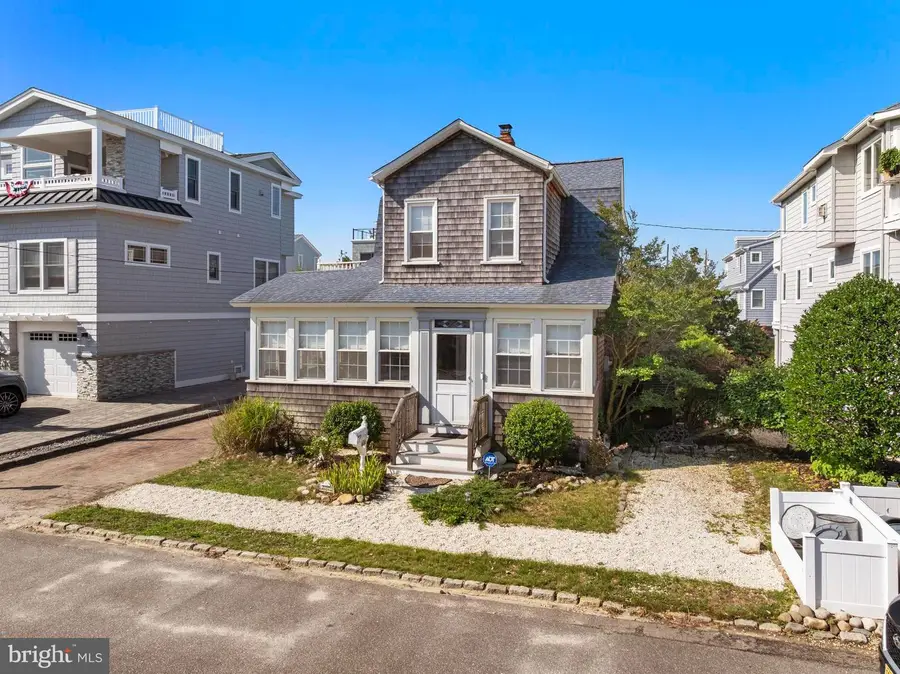 16 N 9th St E, Surf City, NJ 08008 - #3