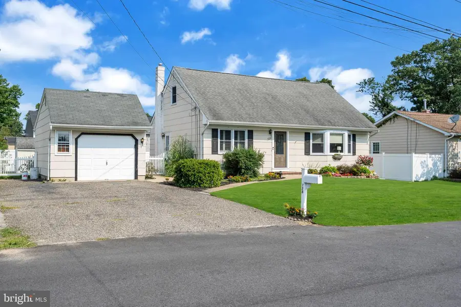 728 Neptune Ave, Beachwood, NJ 08722 - #2