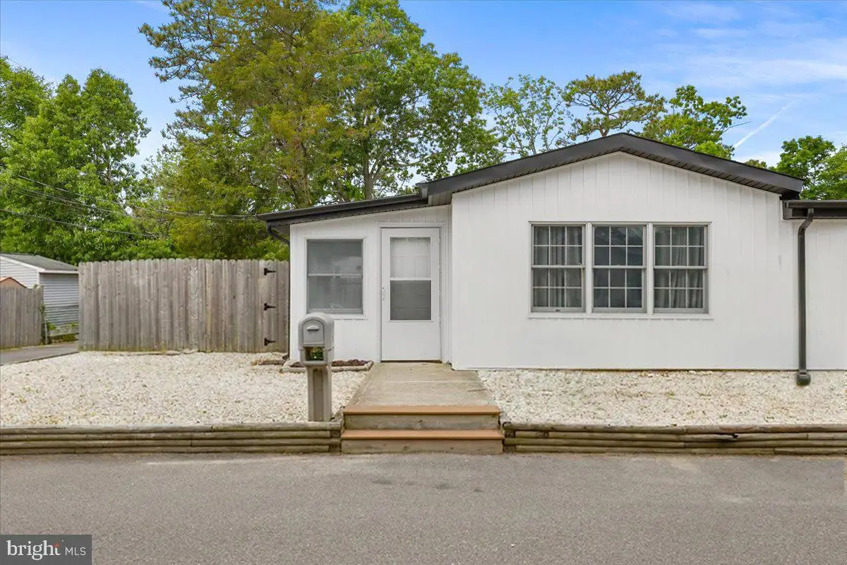 530 Bradley Blvd, Toms River, NJ 08753 - #1