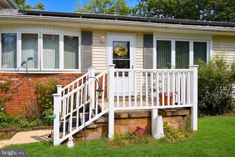 17 Darye, Toms River, NJ 08755 - #2