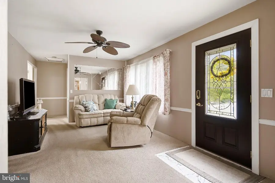 17 Darye, Toms River, NJ 08755 - #3