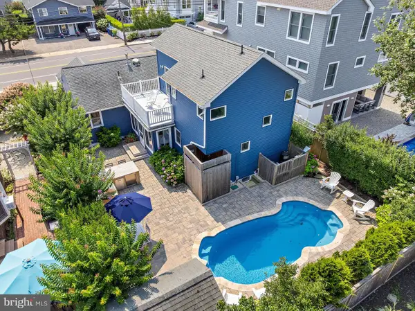 1106 S Beach Ave, BEACH HAVEN, NJ 08008