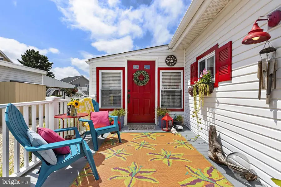 12 Phyllis Ln, Manahawkin, NJ 08050 - #2