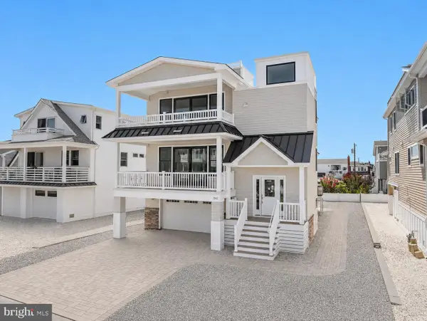 242 N 8th St, SURF CITY, NJ 08008