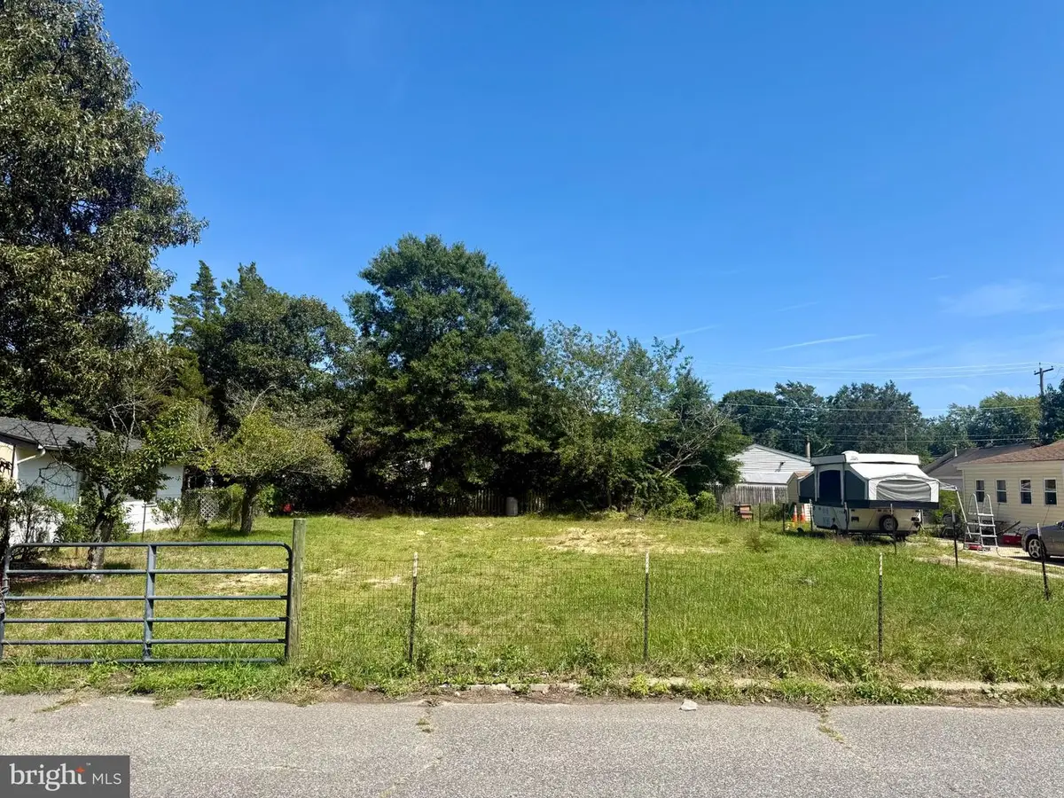 222 Falcon Dr, Little Egg Harbor, NJ 08087 - #1