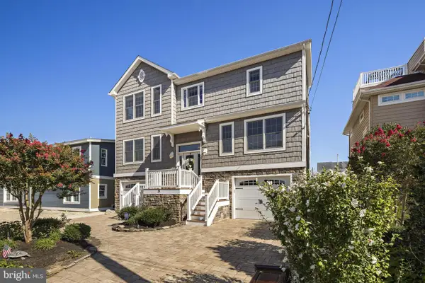 31 Marin Ln, MANAHAWKIN, NJ 08050