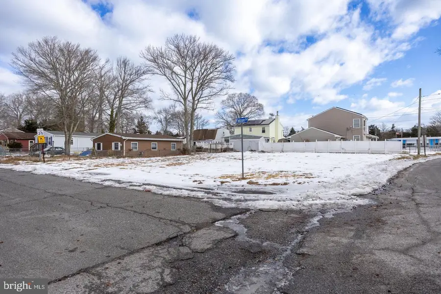 302 Falcon Dr, Tuckerton, NJ 08087 - #2
