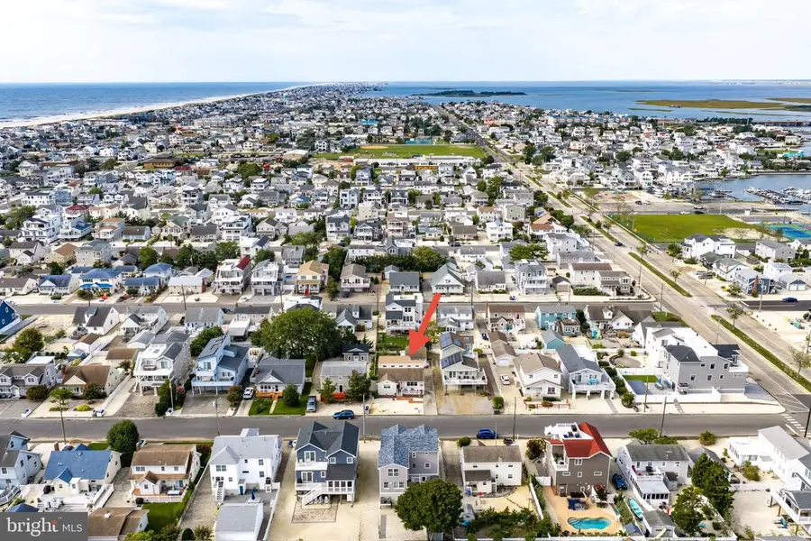 270 N 3rd St, Surf City, NJ 08008 - #3