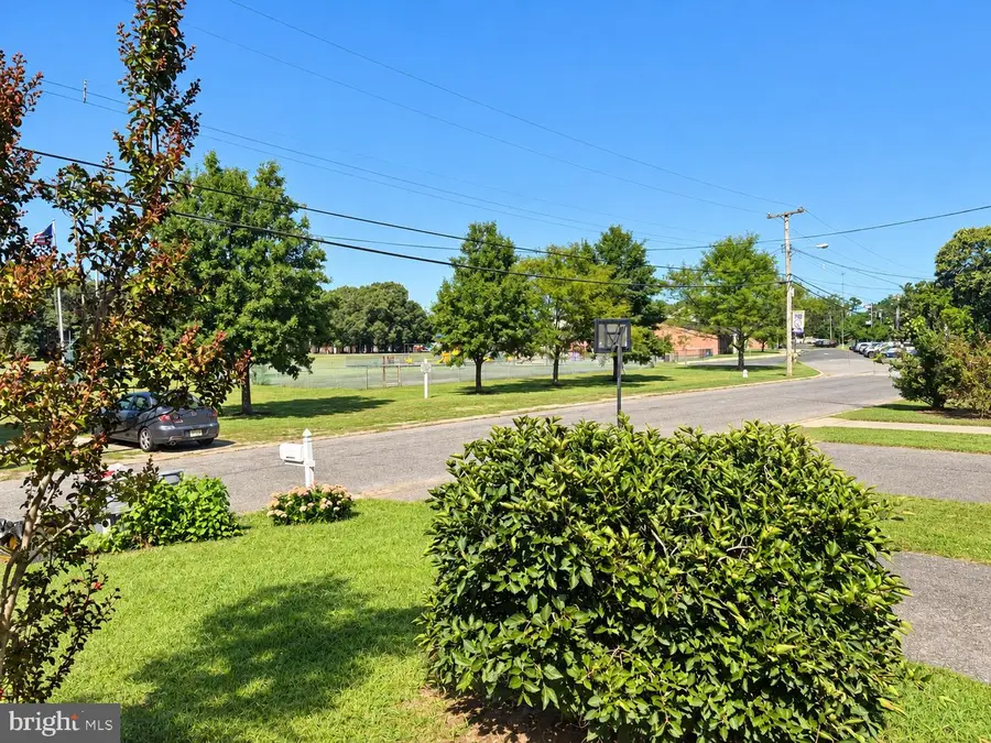 79 Railroad Ave, Waretown, NJ 08758 - #3