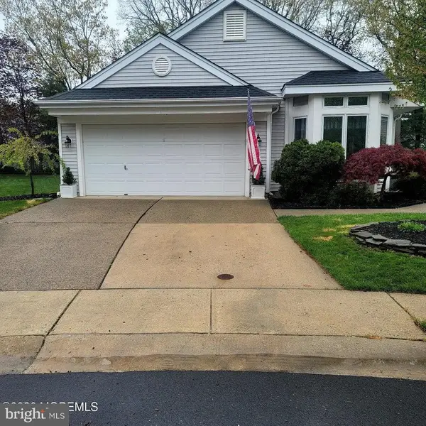 2335 Kira Ct, TOMS RIVER, NJ 08755