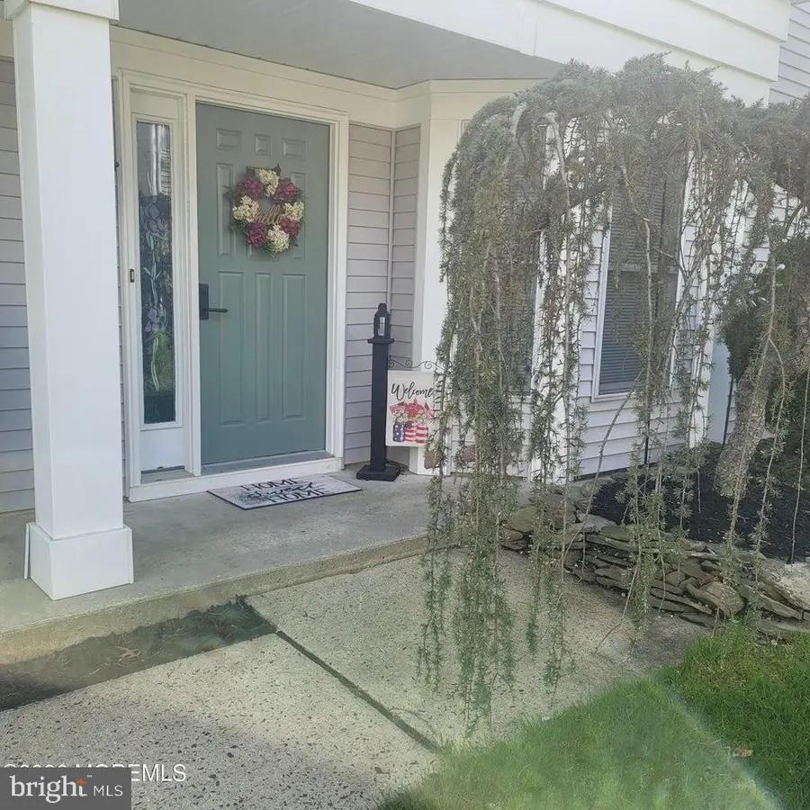 2335 Kira Ct, Toms River, NJ 08755 - #2